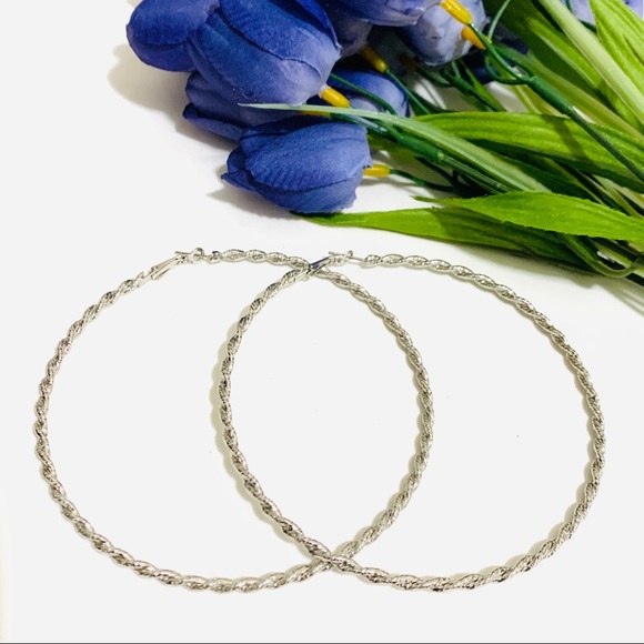 Silver Twisted Wave big Circle Hoops earring - Picture 7 of 10